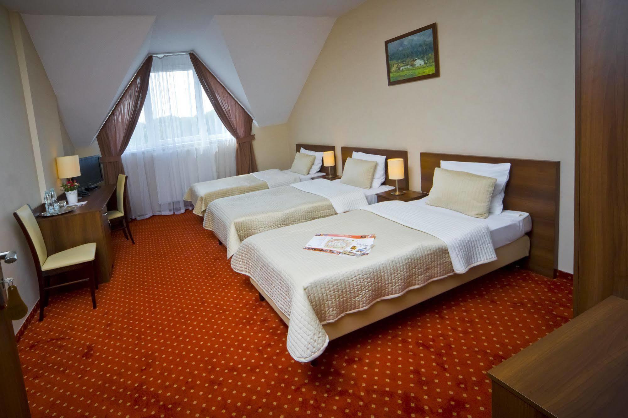 Hotel Kantoria Tarnow Luaran gambar